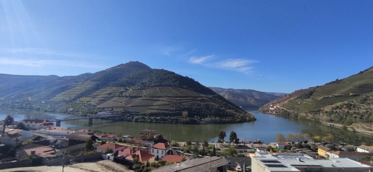 Pinhão: Douro Valley With Wine Tasting, Boat Trip and Lunch