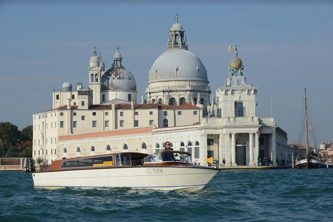 Private Arrival Transfer: Venice Train or Bus Stations to Venice Hotels