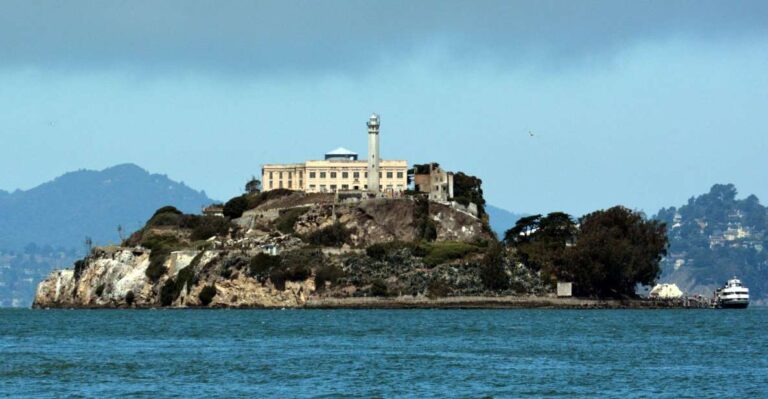 San Francisco: Alcatraz Island & All-Day Bike Adventure