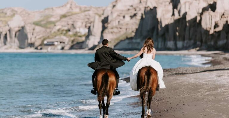 Santorini: Exclusive Private Horse Riding With Picnic