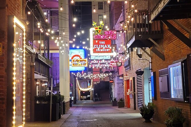 Seeking Spirits Haunted Night-Time Pub Crawl in Nashville