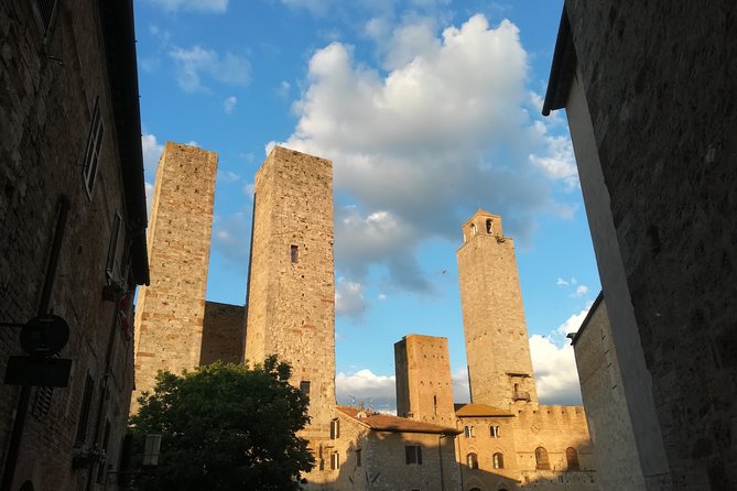 Small-Group San Gimignano and Volterra Day Trip From Siena