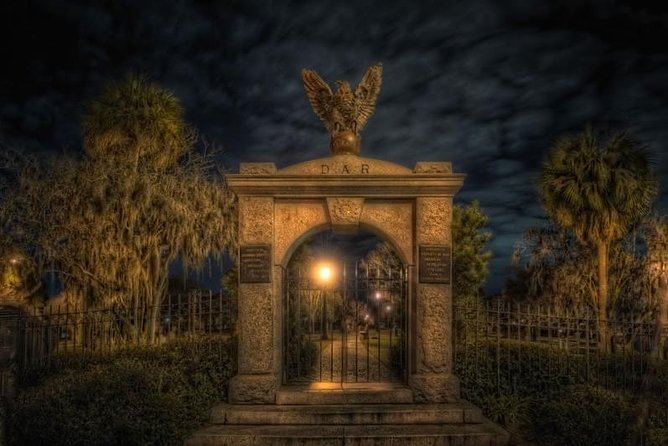 The Grave Tales Ghost Tour in Savannah - Tour Overview