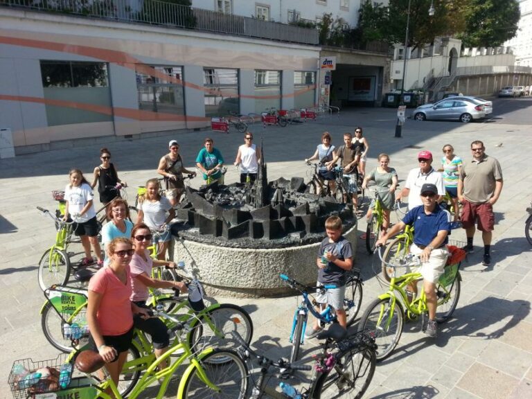 Vienna: Eco Friendly City Bike Tour