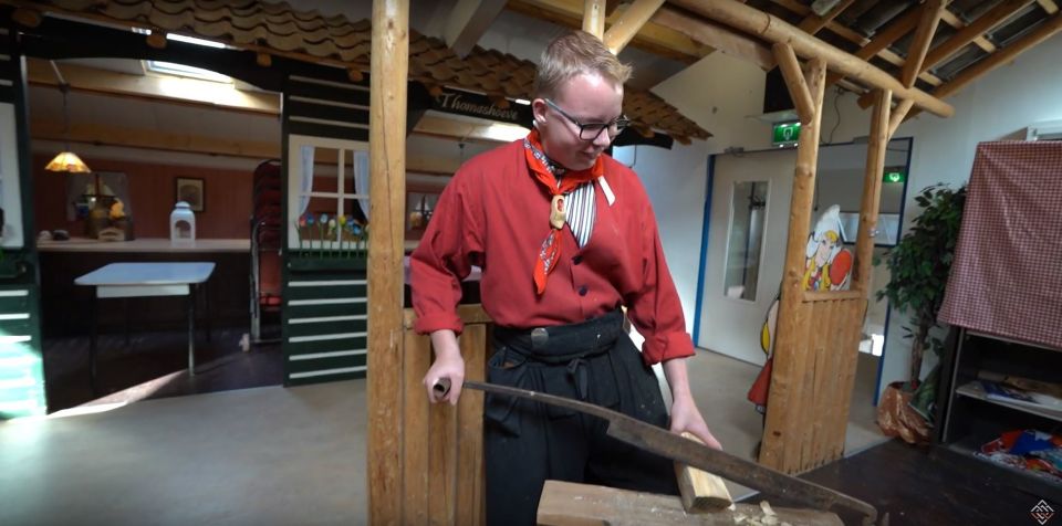 Volendam: 2-Hour Clogmaking Workshop and Cheese Tour - Experience Highlights