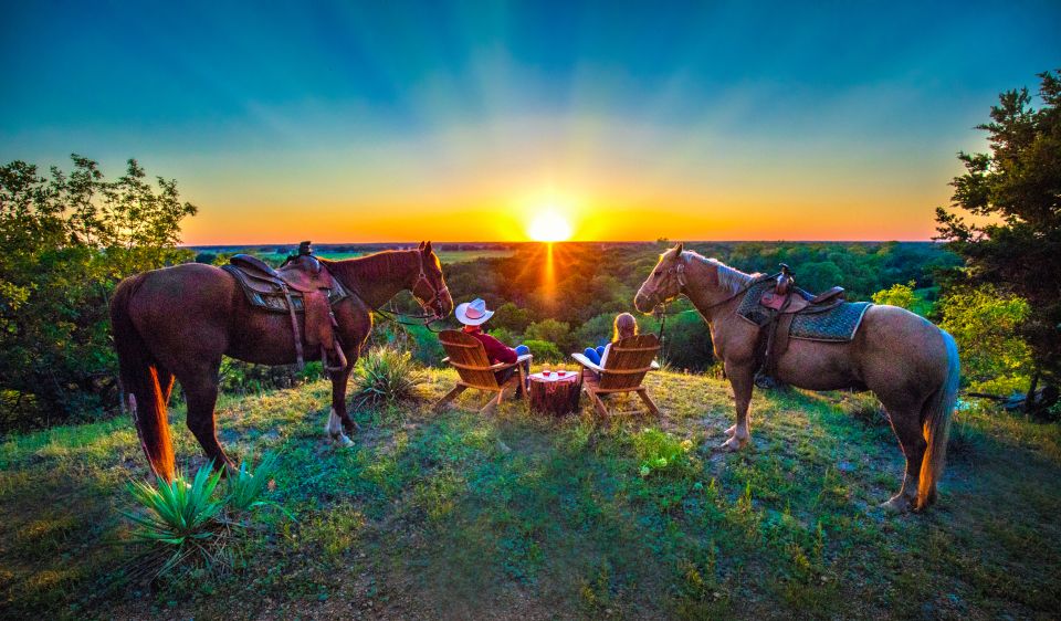 Waco: Sunset Horseback Ride With Campfire, Smores, & Games - Tour Highlights