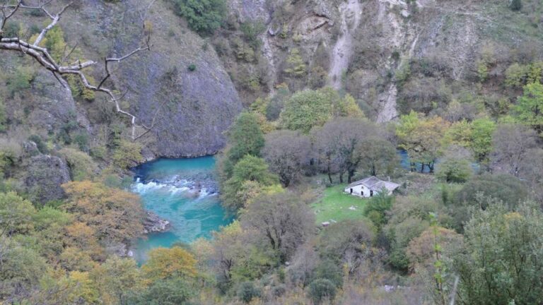 Zagori: Hiking In Vikos Gorge