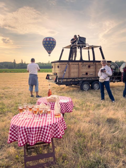 Amboise Hot-Air Balloon VIP for 6 Over the Loire Valley - Highlights of the Flight