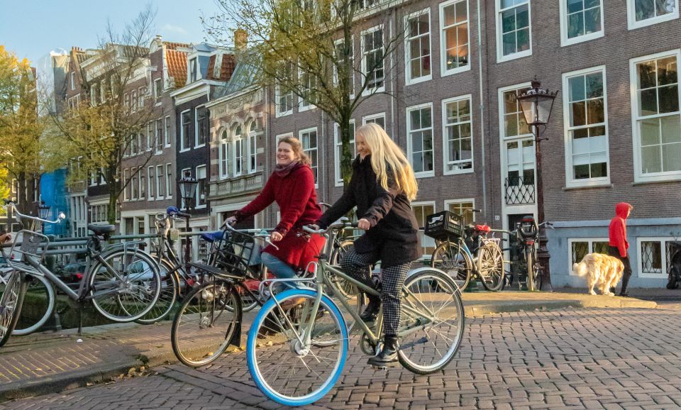 Amsterdam: Inner City Bike Tour German or English (Private) - Tour Highlights and Experience