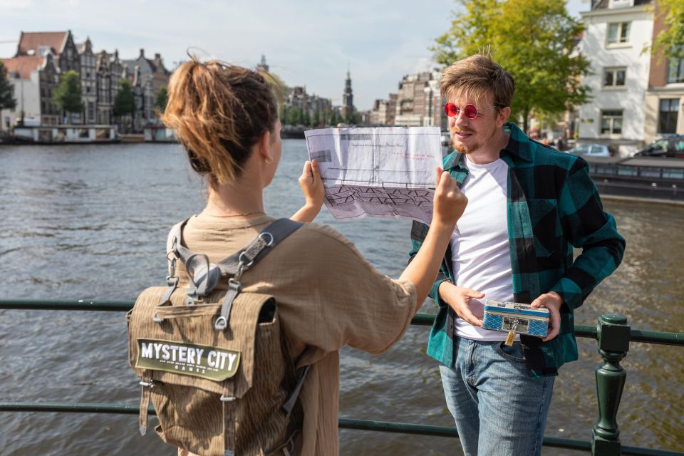 Amsterdam: "Operation 45 " Treasure Hunt Walking Tour - Experience Highlights