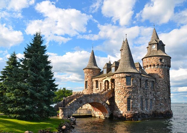 Boldt Castle and Thousand Islands Helicopter Tour - Tour Highlights