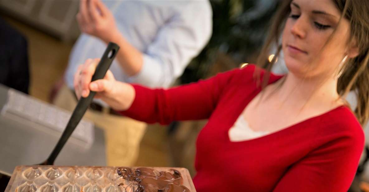 Brussels: Chocolate Workshop and Guided Walking Tour - Experience Highlights