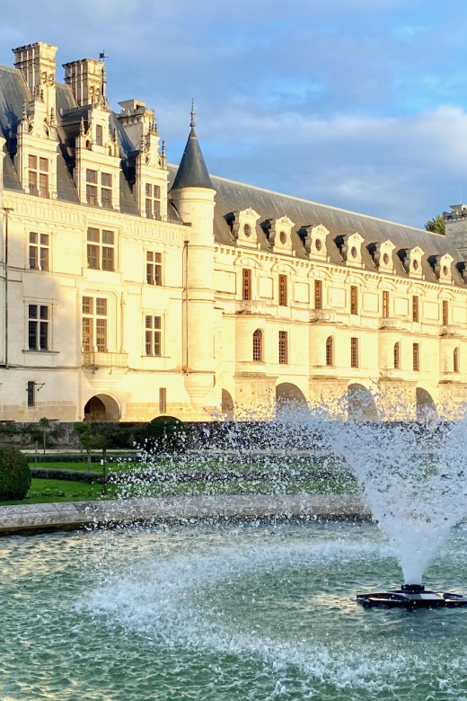 Chambord, Chenonceau, Da Vinci Castle Small Group From Paris - Small Group and Transportation Details
