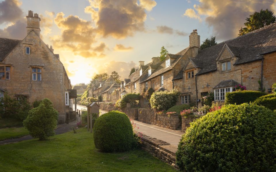 Cotswolds From London Private One-Day Tour by Car - Activity Description