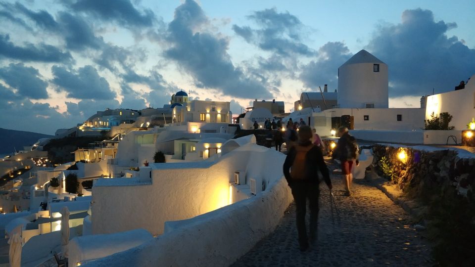 Dazzling Christmas Tour in Santorini - Festive Traditions