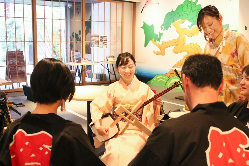 【Tokyo Shami】Let's Make a Mini Shamisen and Play It! - Experience Itinerary