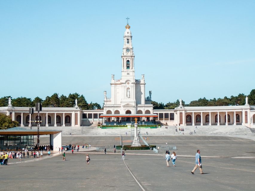 From Lisbon: Day Trip to Fatima, Nazare, Alcobaça and Obidos - Activity Highlights