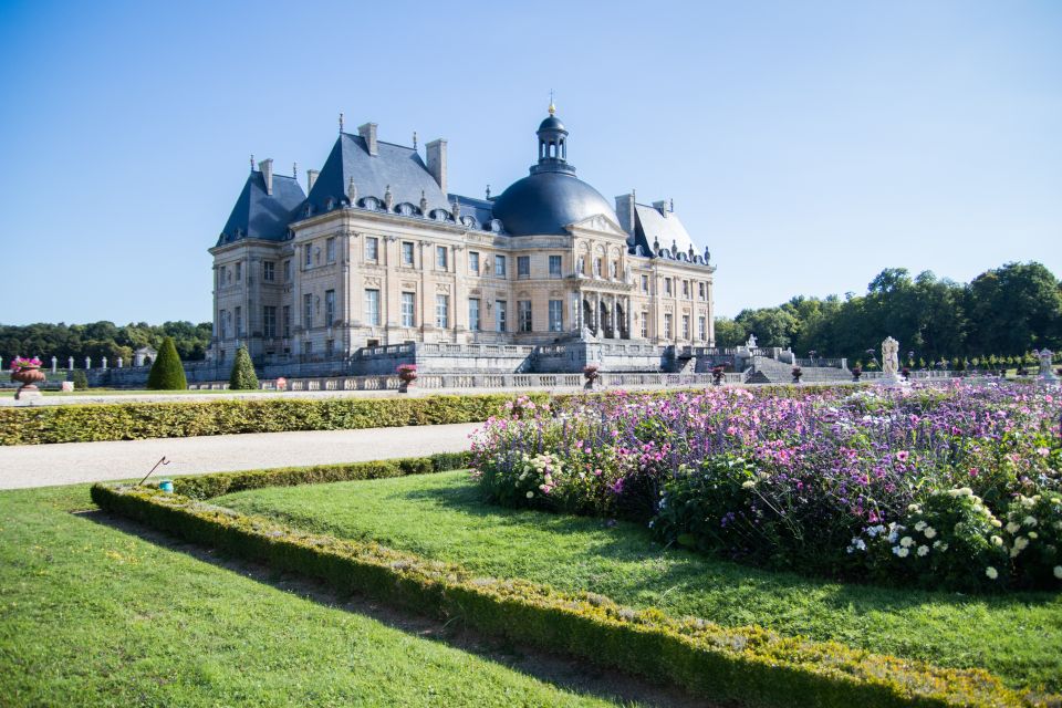 From Paris: Chateau De Fontainebleau & Vaux-Le-Vicomte Tour - Tour Highlights