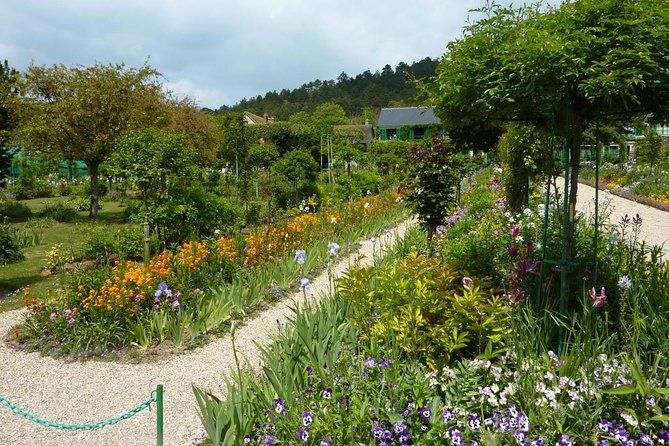 Giverny With Minivan - Booking Information and Pricing