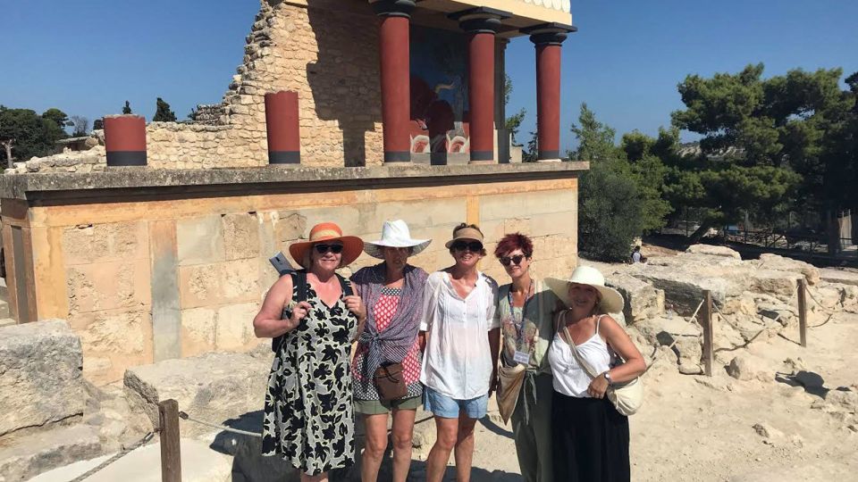 Knossos Palace: Private Guided Tour With Skip-The-Line Entry - Language Options and Inclusions