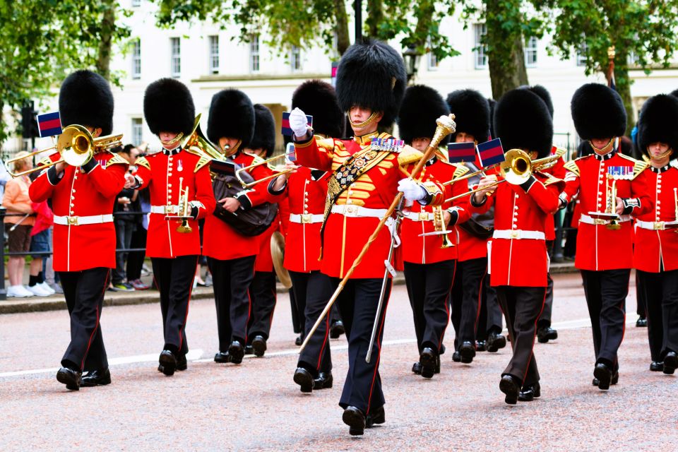 London: Westminster Abbey & Changing of the Guard Tour - Experience