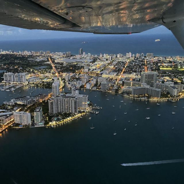 Miami: Romantic 1-Hour Private Flight Tour With Champagne - Aircraft and Pilot