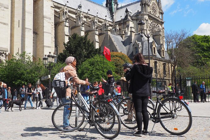 Paris 3-Hour Bike Tour and Market Food Tasting - Language Options