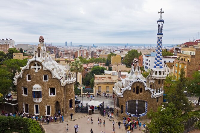 Park Guell Guided Tour With Skip the Line Ticket - What To Expect