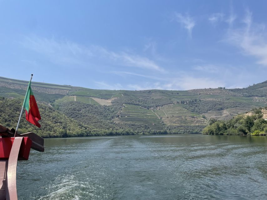 Porto: Douro Valley Guided Tour, 3 Tastings, Lunch & Cruise - Tour Experience Highlights
