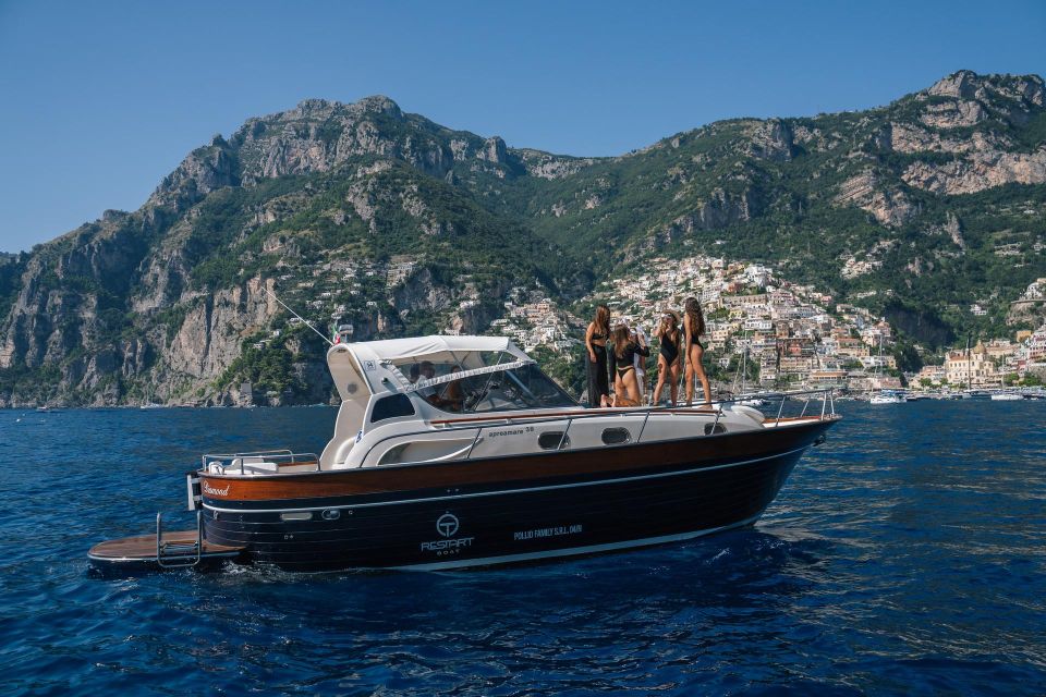 Positano: Boat Tour of Capri With Drinks and Snacks - Customizable Itineraries