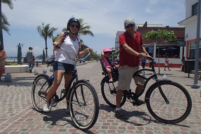 Private Tour in El Malecon Boardwalk Bike Ride - Lunch and Local Eateries