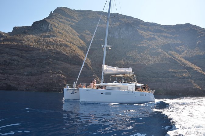 Santorini Caldera Gold Day Cruise With BBQ on Board and Open Bar - Onboard BBQ Dining Experience