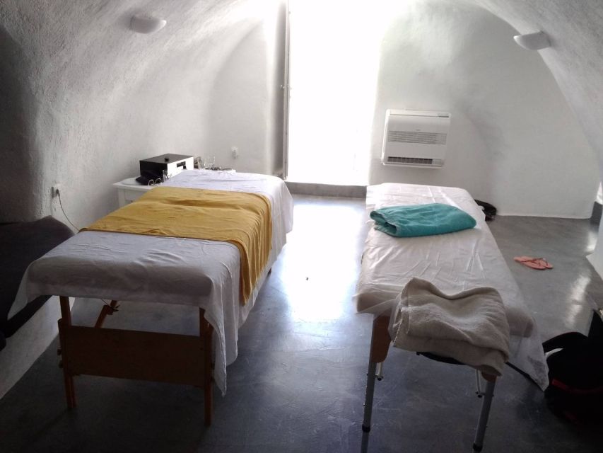 Santorini: Mobile Massage at Your Hotel Suite or Villa - Activity Description