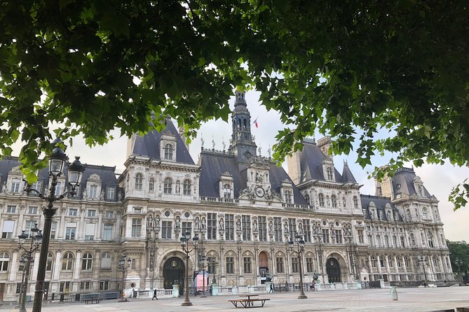 Semi-Private French Revolution and Conciergerie Tour - Guided Exploration