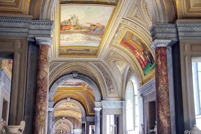 Skip the Line "Vatican Museums and Sistine Chapel" Tour. - Sistine Chapel: A Must-See