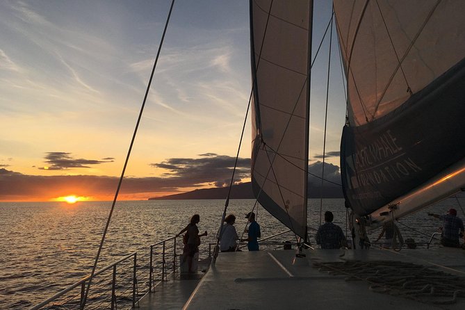 Sunset Sail From Maalaea Harbor - Included Amenities and Activities