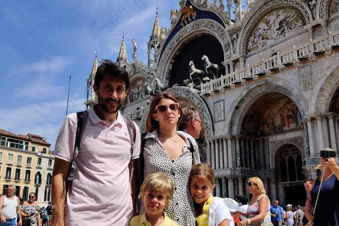 Venice Sightseeing Walking Tour for Kids and Families - Expert Guides and Engaging Activities