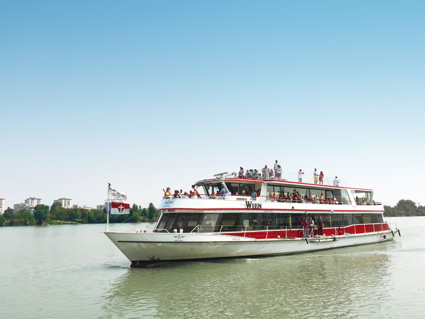 Vienna: 3.5-Hour Grand Danube River Cruise - Cruise Experience