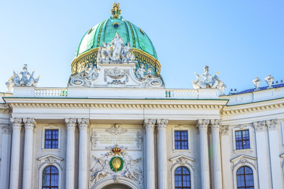 Vienna: First Discovery Walk and Reading Walking Tour - Highlights and Key Activities