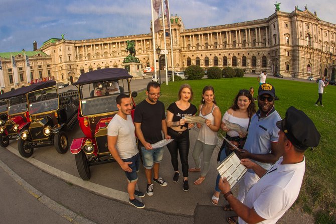 Vienna: Silver Tour (30 Min) Vienna City Center Sightseeing Tour - Meeting Point Details