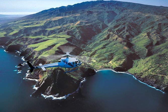 West Maui and Molokai Special 45-Minute Helicopter Tour - Tour Highlights