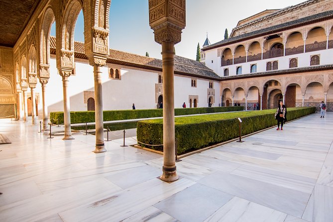 Alhambra Palace and Albaicin Tour With Skip the Line Tickets From Seville - Logistics and Inclusions