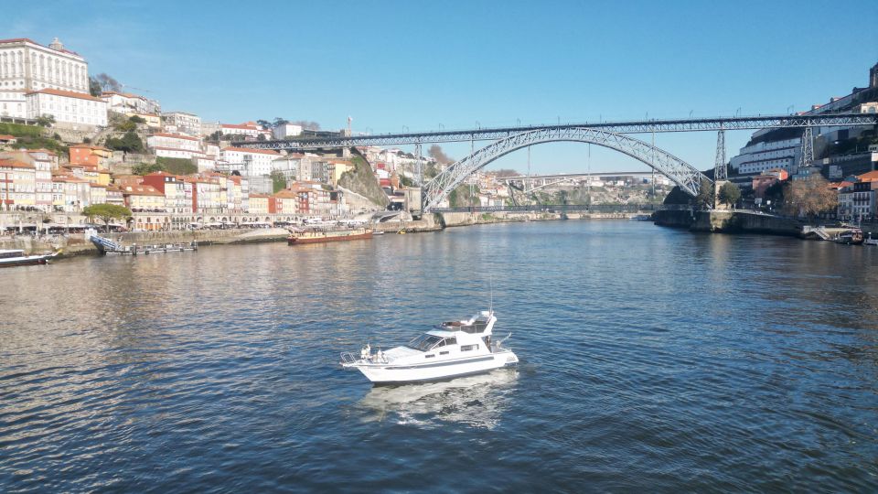 Douro Yacht Tour - Activity Provider