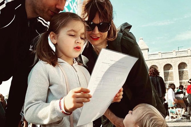 Family Escape Game With Kids and Teens in the Sacré-Coeur - Puzzle Challenges