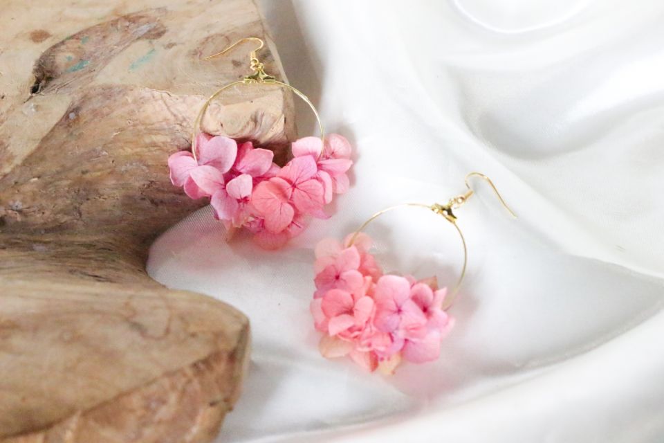 Floral Earrings Making Workshop in Paris - Instructor and Experience