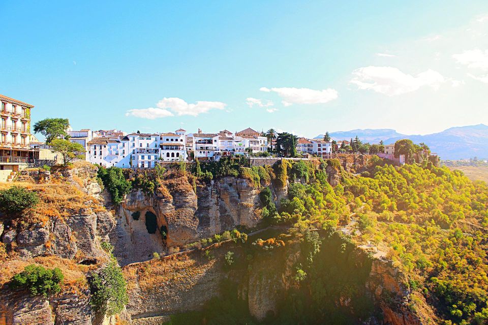 From Cadiz: Ronda & Arcos De La Frontera Private Day Trip - Experience Highlights