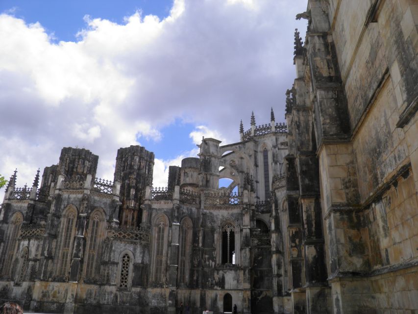 From Lisbon: Fatima Sanctuary and Batalha Monastery-UNESCO - Inclusions