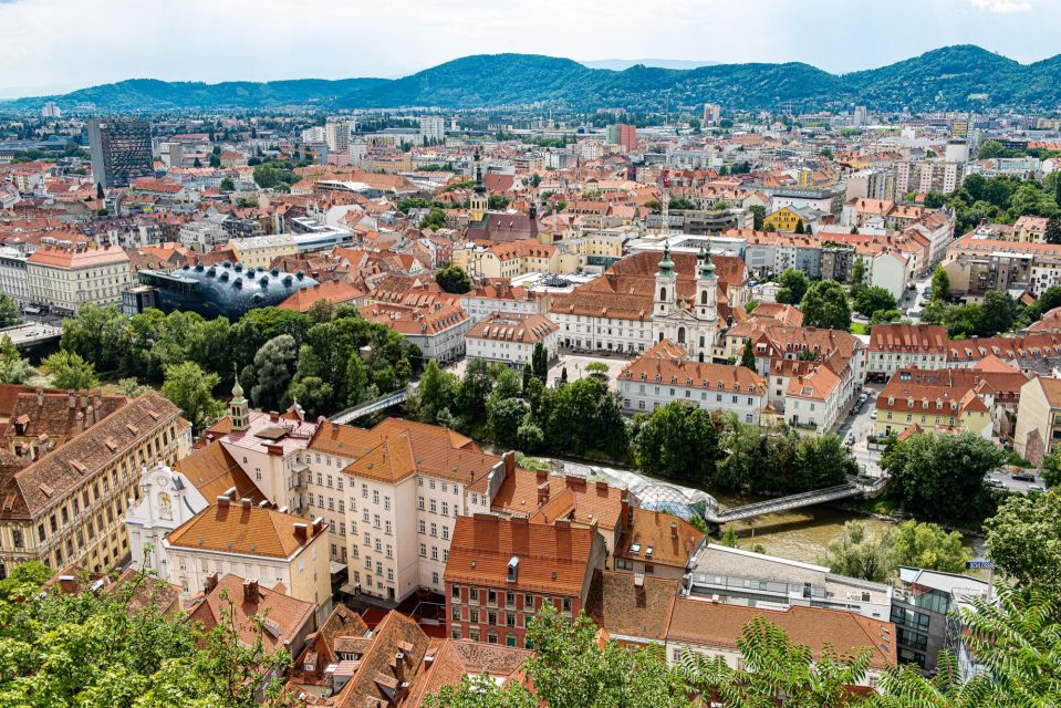 Graz: Express Walk With a Local in 60 Minutes - Full Description