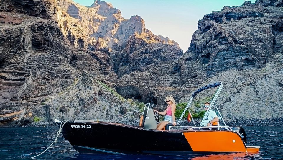 Live the Ocean Without License and Discover Los Gigantes - Reservation Information