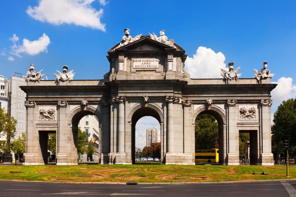 Madrid: Private Exclusive History Tour With a Local Expert - Experience Description